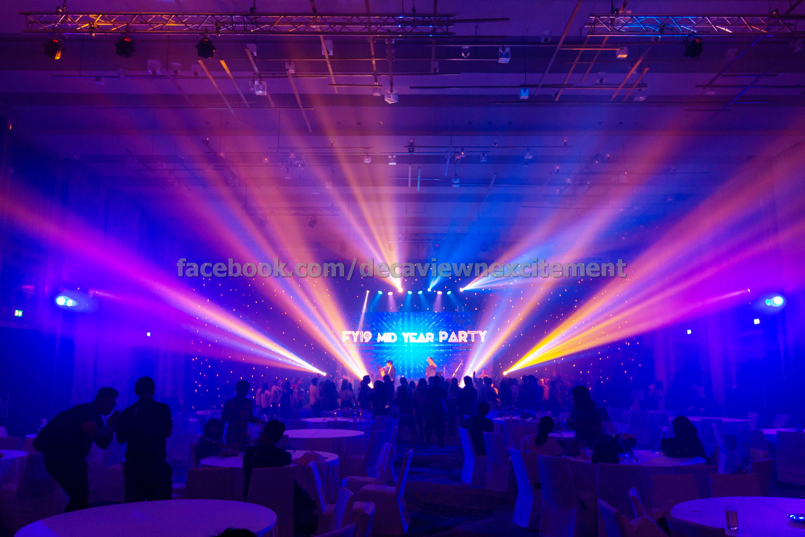 Nexcitement and DecaView Event Organizer manage an annual mid-year grand party for a major Japanese company