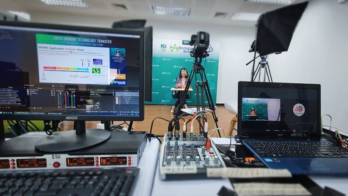 Nexcitement Event Planner and Decaview manage an online live broadcasting seminar